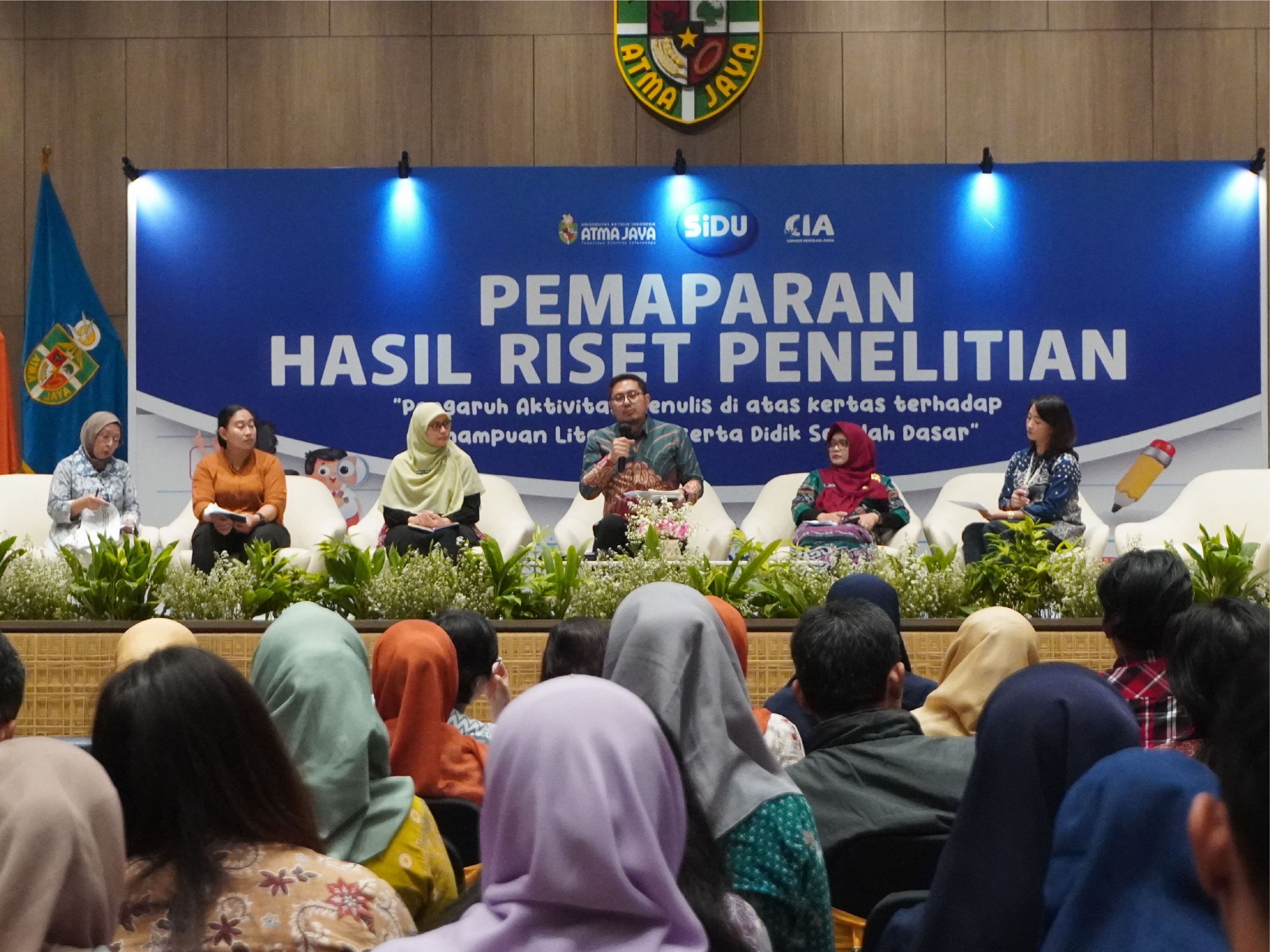 Pemaparan hasil riset SiDU x Atmajaya